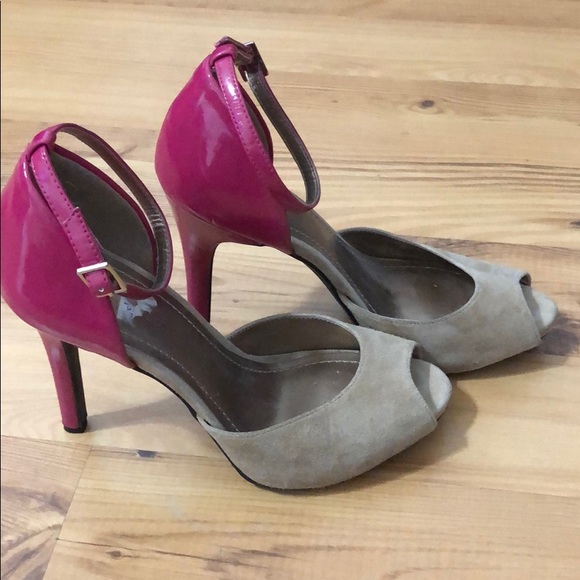 BCBGenerations peep toe shoes size 7 pink/Beige - Picture 2 of 5